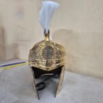 Roman helmet w white crest2