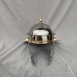 Roman helmet (2)